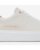 Crèmekleurige leren sneakers uit Londen