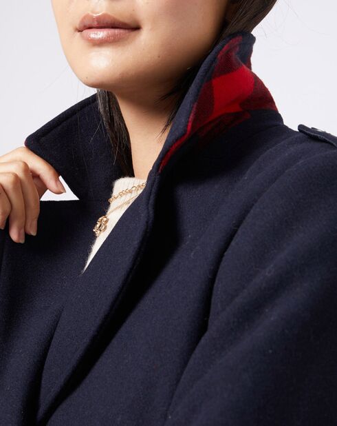 Korte jas van erwtenmix van wolmix met marineblauwe geruite voering