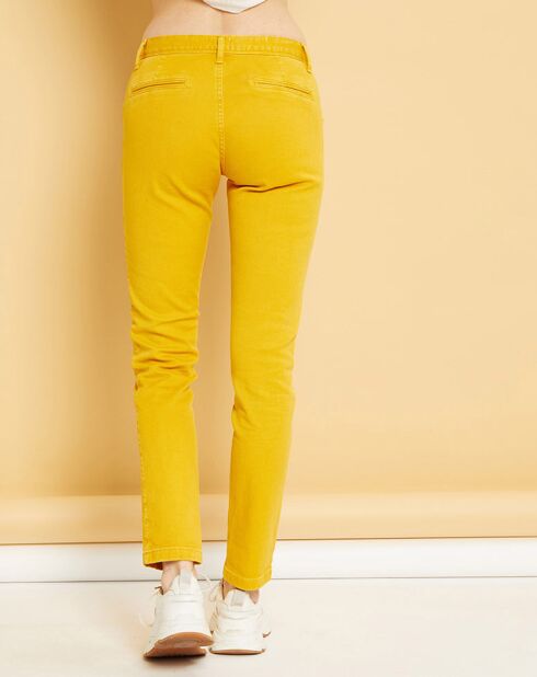 Pantalon chino Natural Tess curry