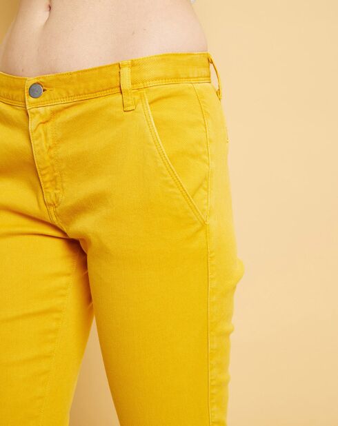 Pantalon chino Natural Tess curry