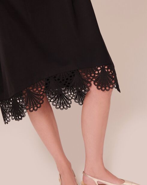 Robe satinée noire