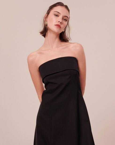 Robe satinée noire