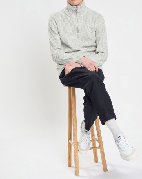 Pull zippé gris clair