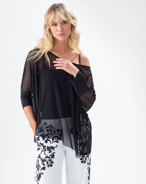 Camiseta negra Isaro con camiseta sin mangas