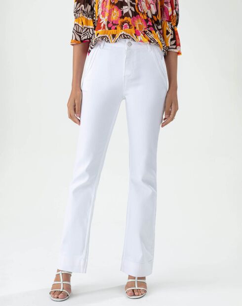 Traditionelle weiße Jeans