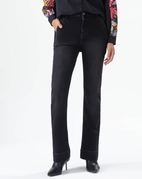 Traditionelle schwarze Jeans