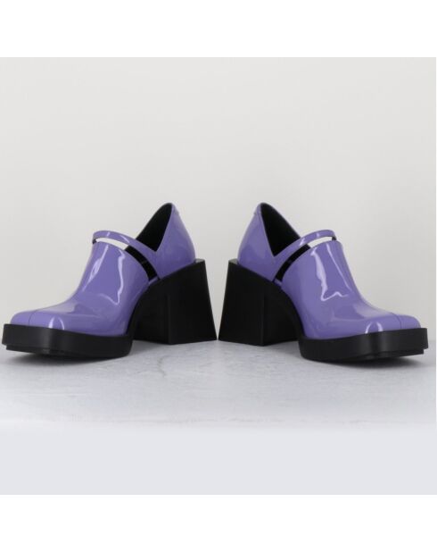 Zuecos Kim Lilac de charol, tacón de 8 cm