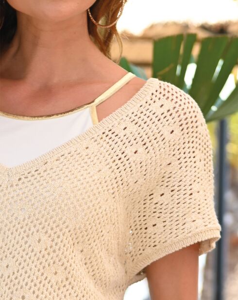 Top Zendaya beige