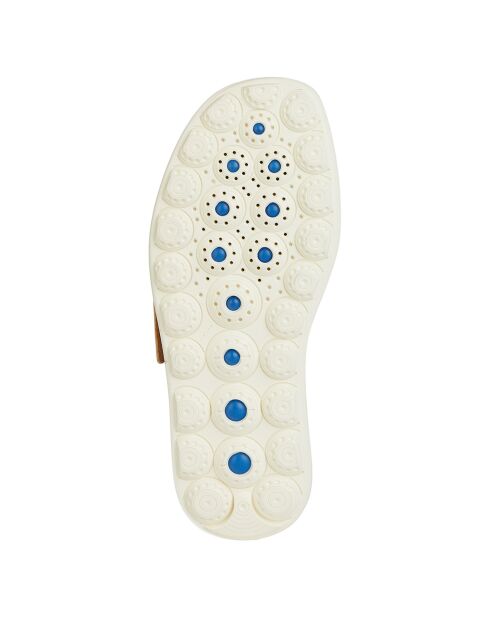 Sandalen van licht zandkleurig leer met een hak van 5,5 cm