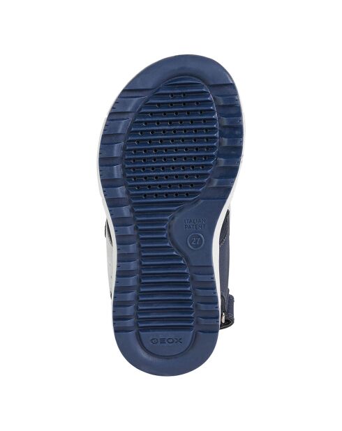 Alben hellgrau/marineblaue Sandalen