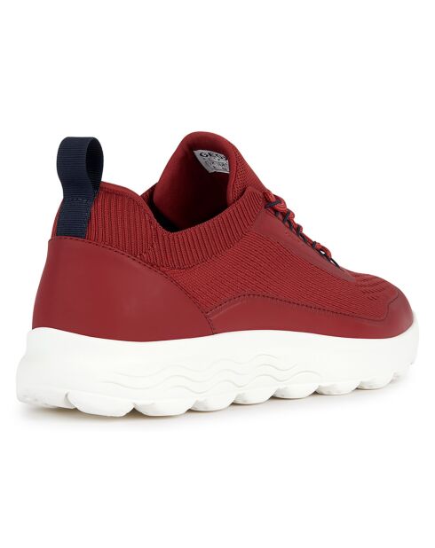 Donkerrode sneakers van Spherica