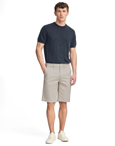 Hellgraue Shorts von Minimal Relax