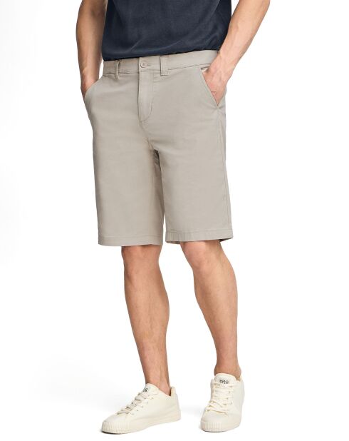 Hellgraue Shorts von Minimal Relax