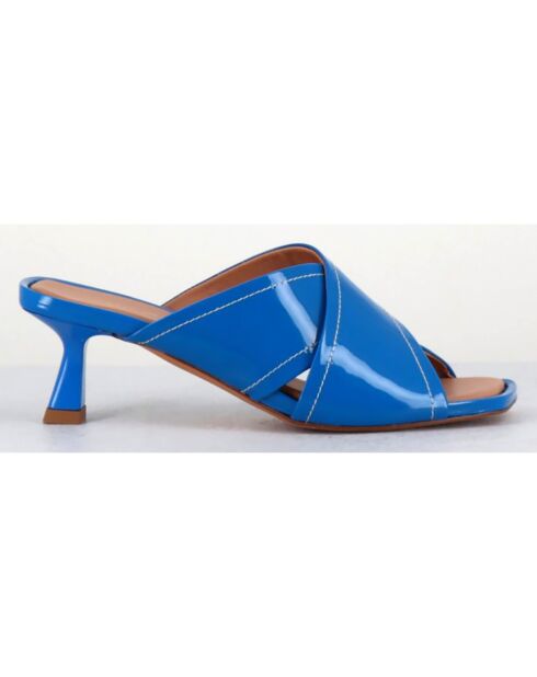 Mules de charol azules Cenza