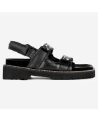 Sandales plates en Cuir avec chaîne et clous noires