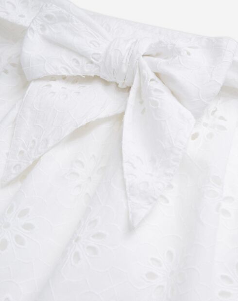 Jupe courte en broderie anglaise blanche