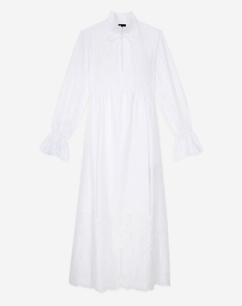 Robe longue avec broderie anglaise blanche