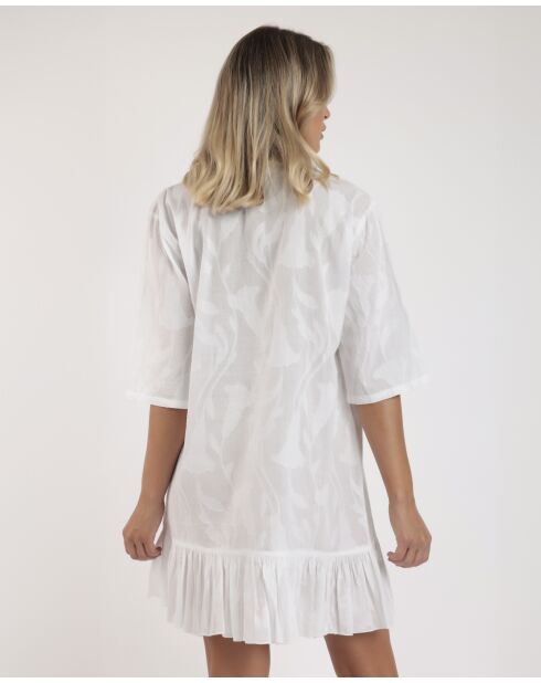 Robe à fleurs texturées blanche