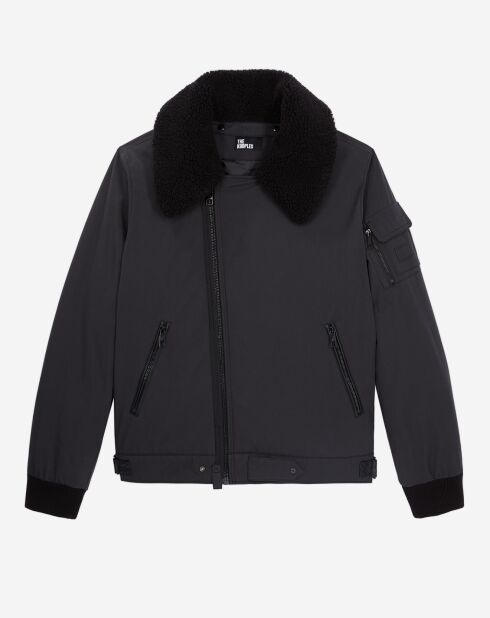 Schwarze Bomberjacke