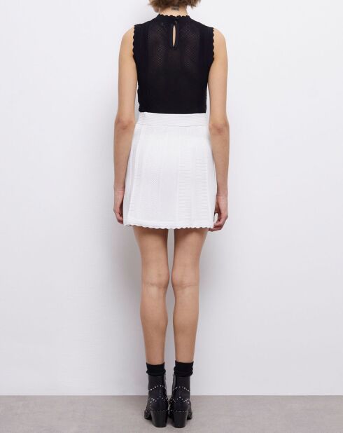 Jupe courte en maille blanche