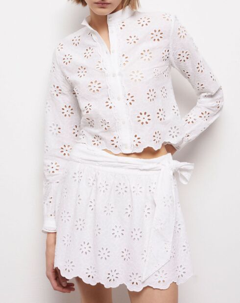 Jupe courte en broderie anglaise blanche