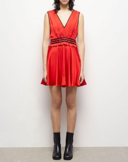 Robe courte rouge