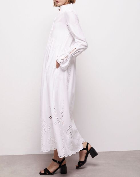 Robe longue avec broderie anglaise blanche
