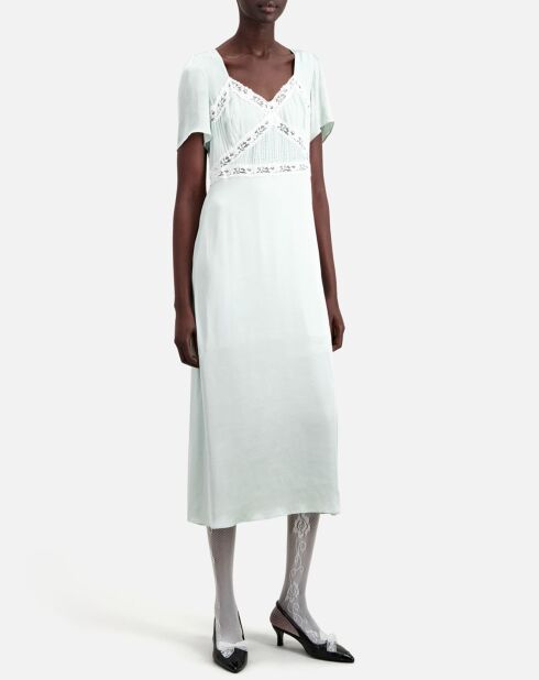 Robe longue avec détails en dentelle bleue