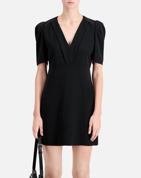 Robe courte en crêpe noire
