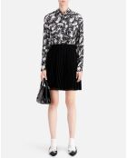 Robe courte plissée imprimée noire