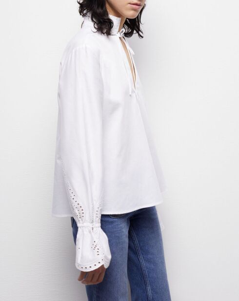 Blouse avec broderie anglaise blanche