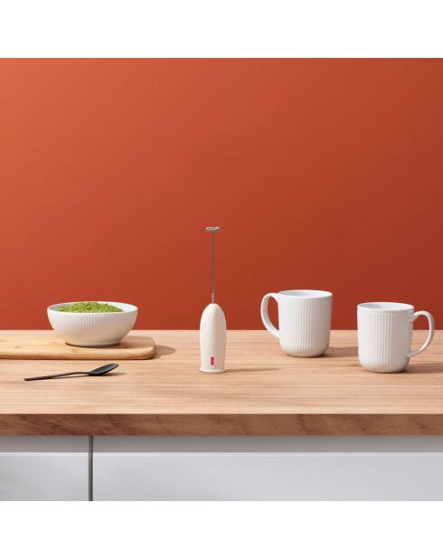 Witte elektrische melkklopper