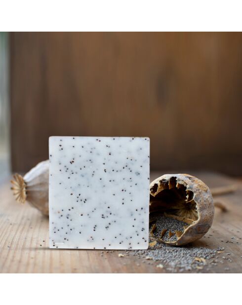 Pain nettoyant fraise et graines de pavot - 100 g