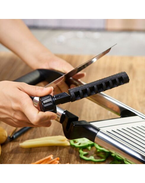 Mandoline Professionnelle réglable en acier inoxydable noir / argente  - 825g
