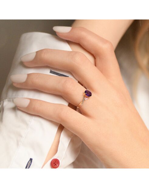 Magischer Amethyst-Ring in Violett, 0,850 Karat Gelbgold