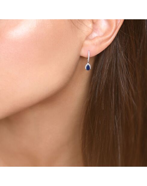Aretes colgantes con diamantes de 0,15 quilates y zafiros de 0,5 quilates en oro blanco