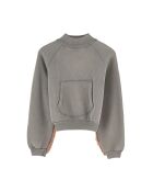 Sweat Flores black sand