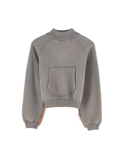 Sweat Flores black sand