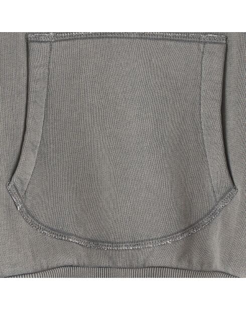 Sweat Flores black sand