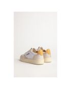 Baskets en Cuir Medalist Low blanc/beige/jaune moutarde