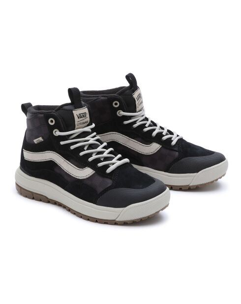 Baskets UA UltraRange Hi noires
