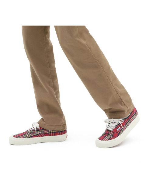 Authentic 44 DX Karierte rote Sneakers