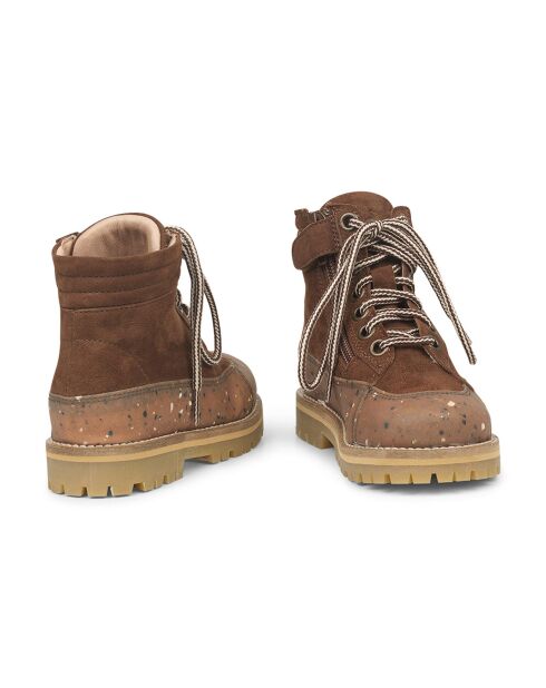 Schokoladen-recycelte Gummistiefel
