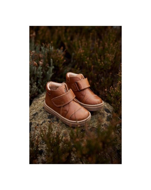 Boots Low Kicks à Scratchs cognac