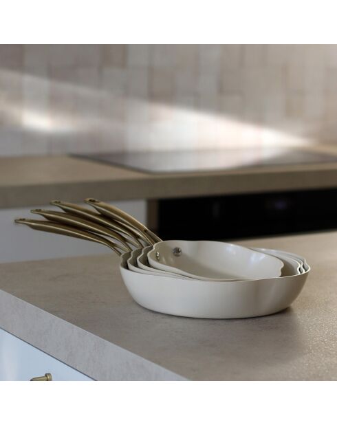 Poele Dahlia  beige - D.26 cm