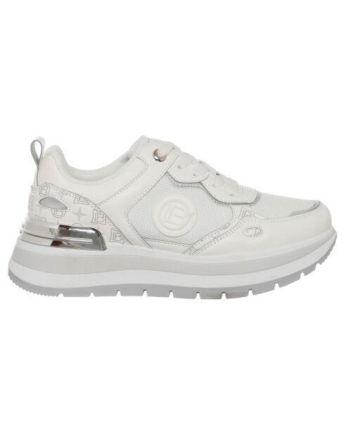 Baskets Rose blanches