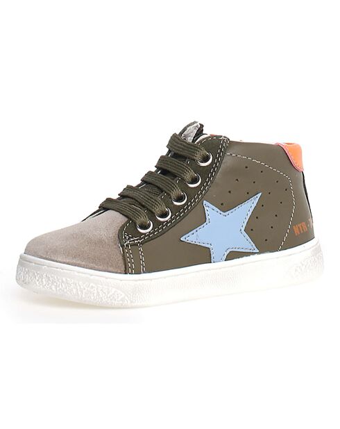 Sneakers aus Leder in Taupe/Khaki