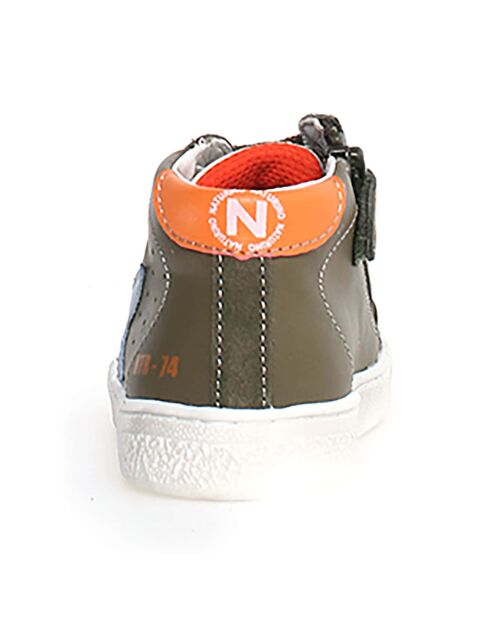 Sneakers aus Leder in Taupe/Khaki