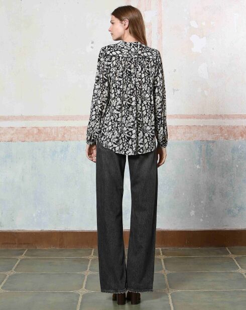 Top Anna noir