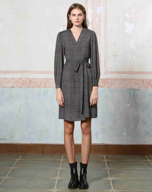 Robe Romane noire